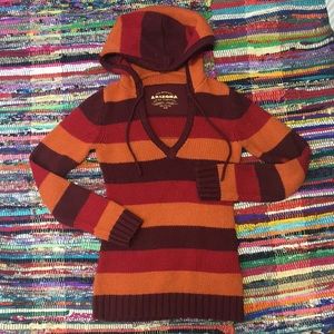 V-Neck Arizona Hoodie